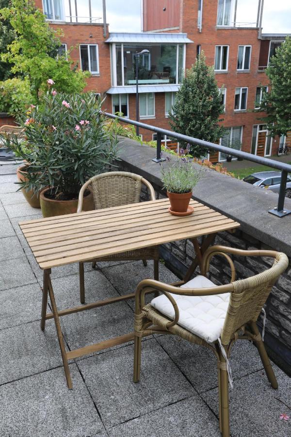 B&B De Zwanebloem Amsterdam Exterior photo